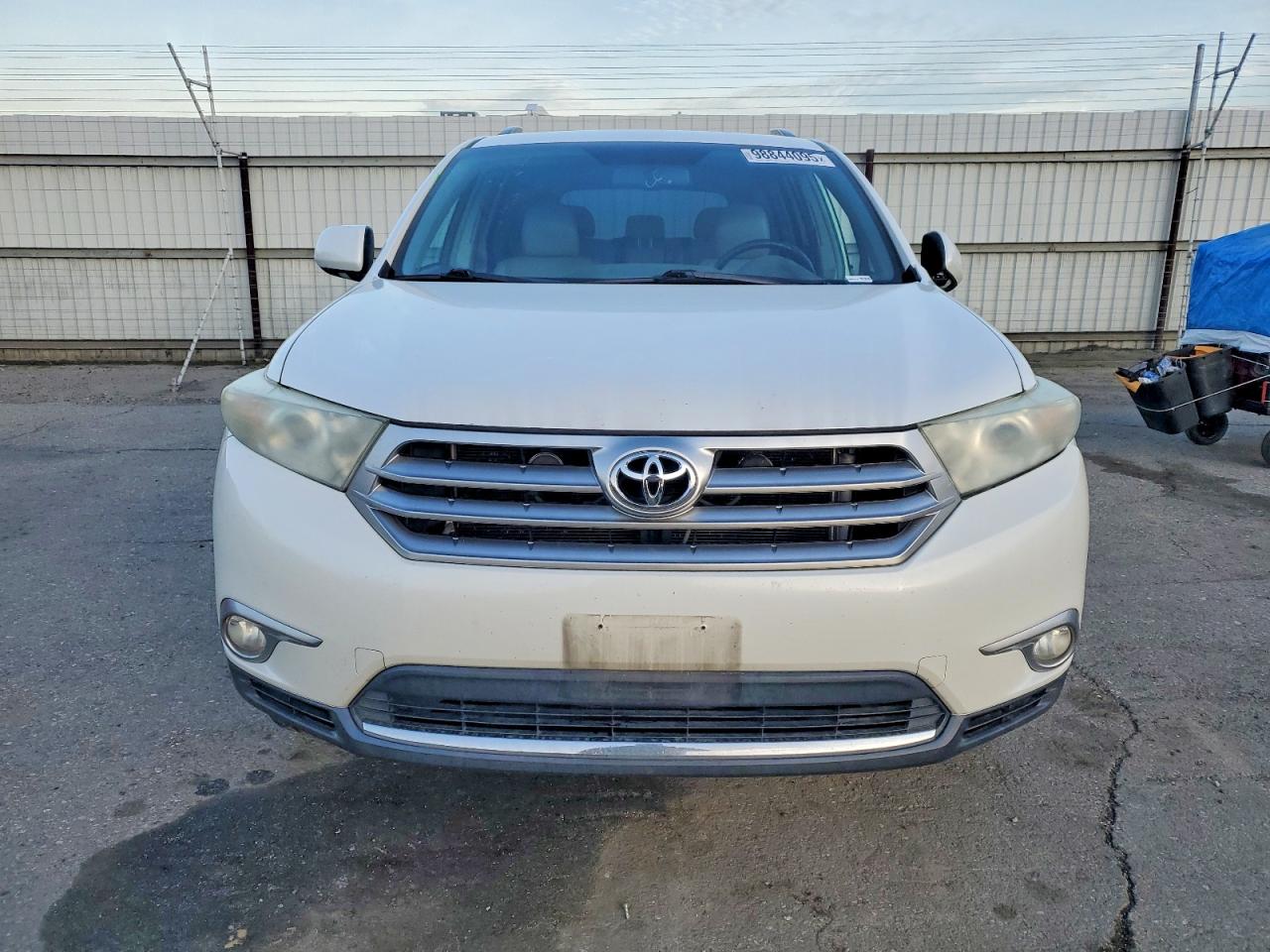 2011 TOYOTA HIGHLANDER LIMITED photo 5