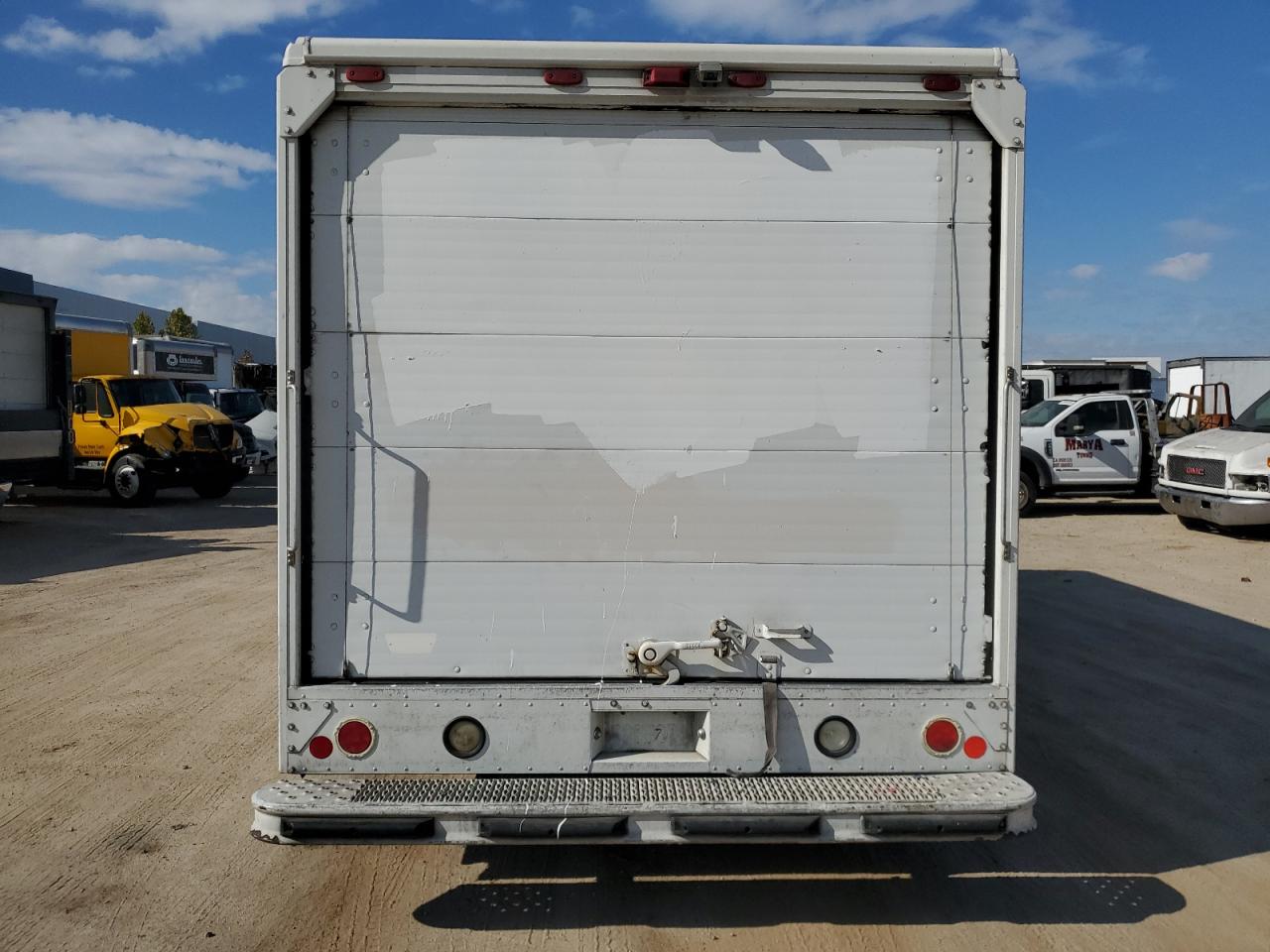 2010 FORD E-450 *** STEP VAN *** photo 6