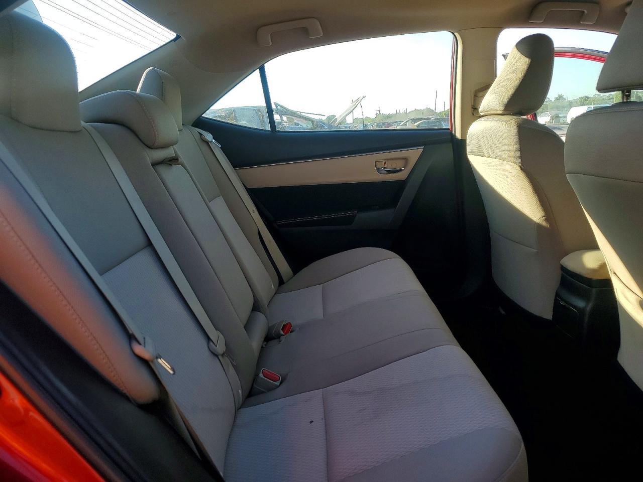 2015 TOYOTA COROLLA L photo 10