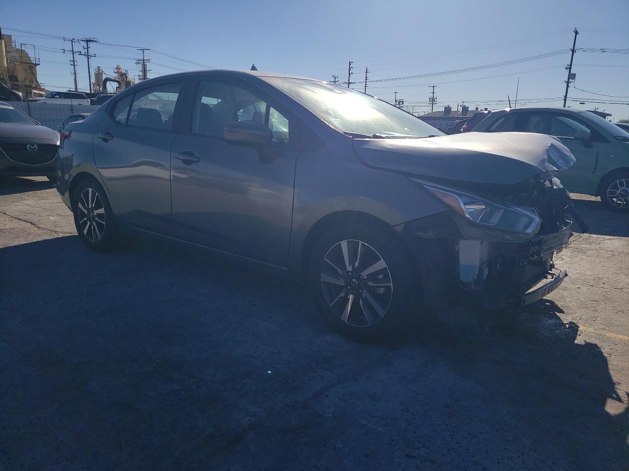 2021 NISSAN VERSA SV photo 7