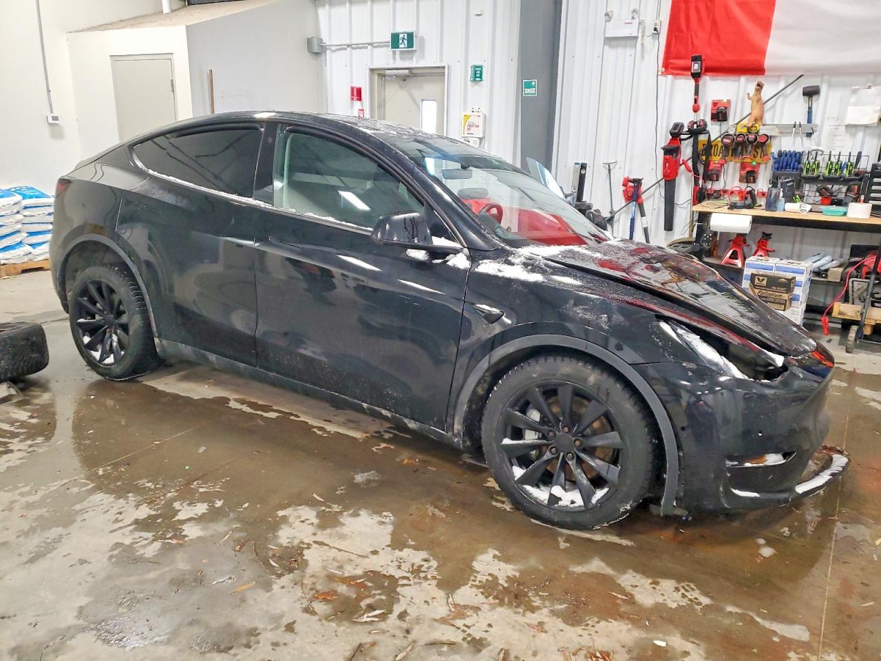 2021 TESLA MODEL Y photo 4