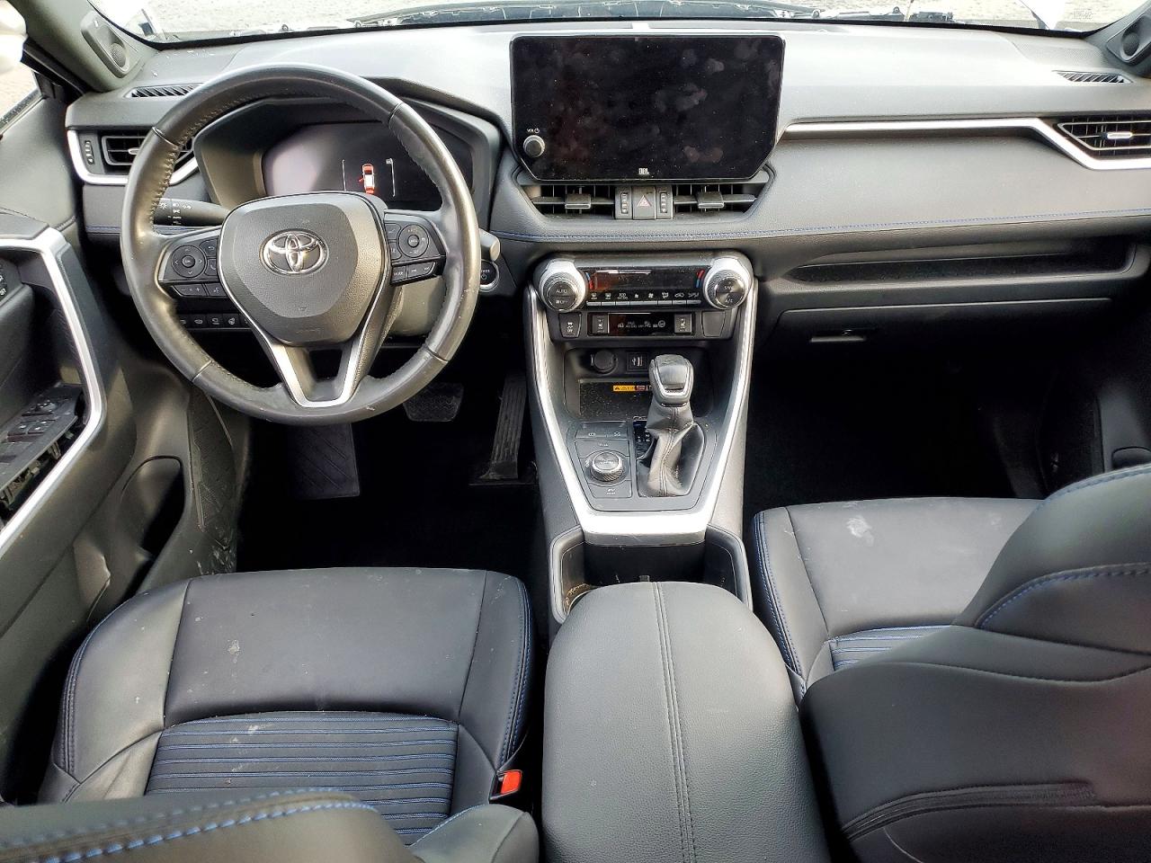 2024 TOYOTA RAV4 XSE photo 8