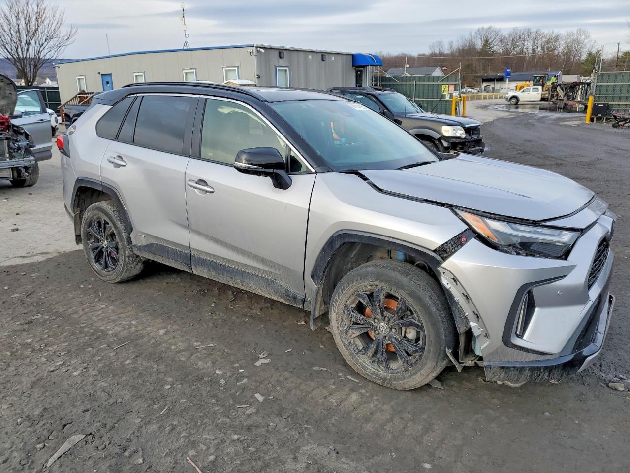 2024 TOYOTA RAV4 XSE photo 4