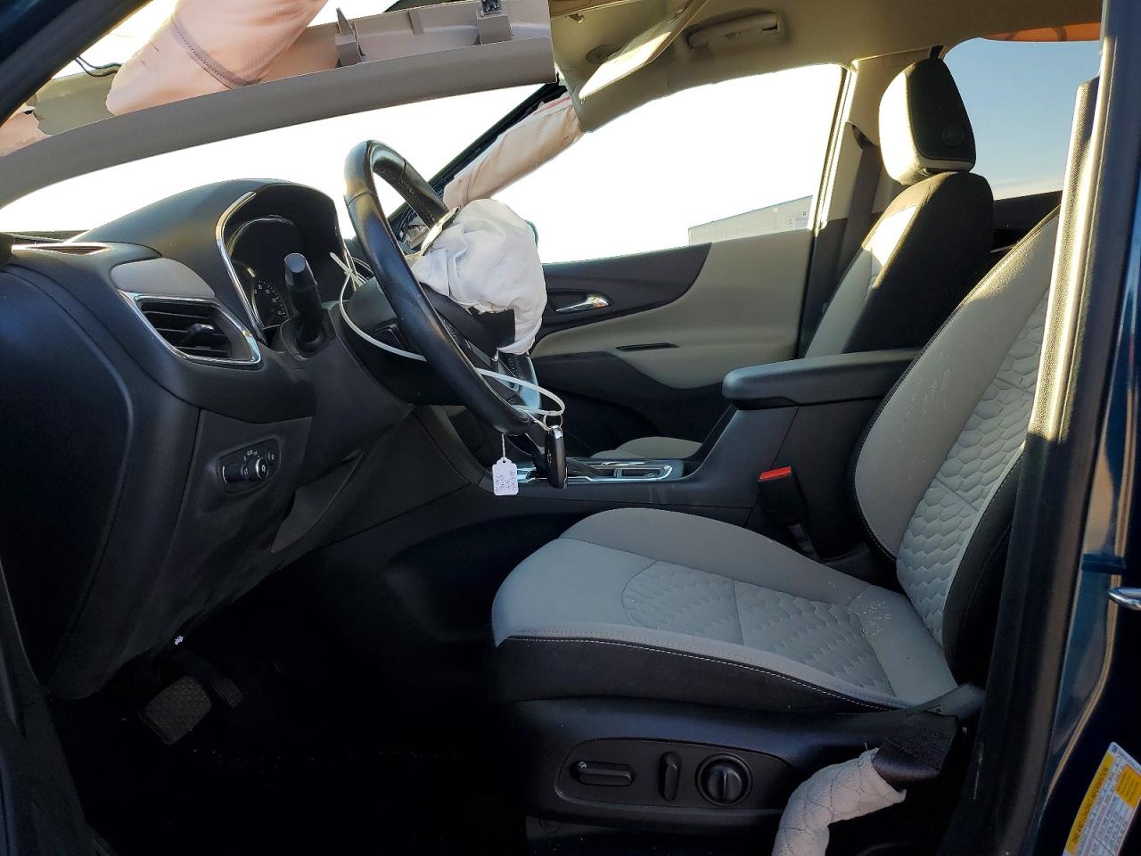 2020 CHEVROLET EQUINOX LT photo 7