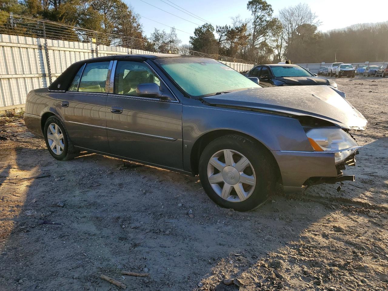 2007 CADILLAC DTS photo 4