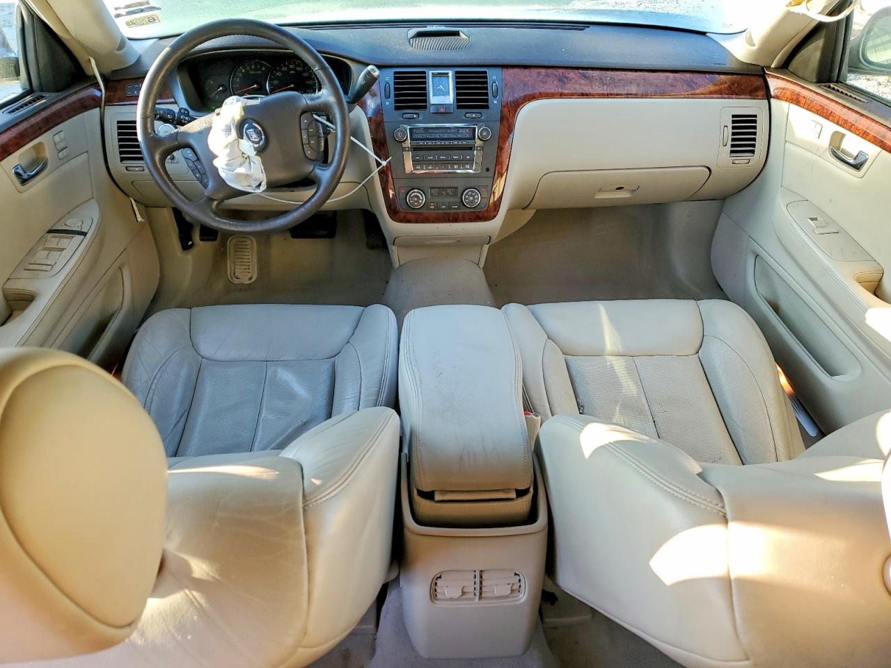 2007 CADILLAC DTS photo 8