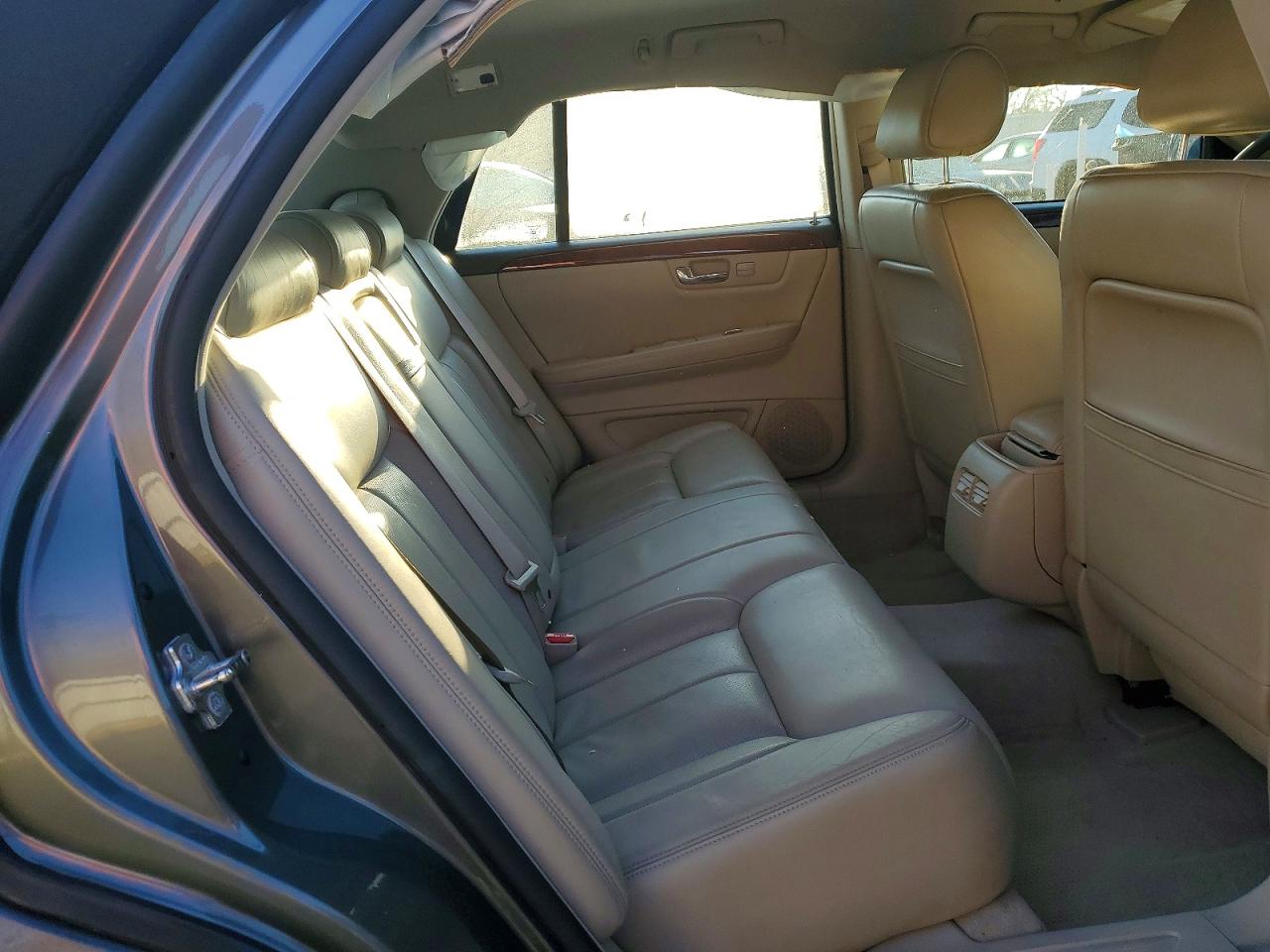 2007 CADILLAC DTS photo 10