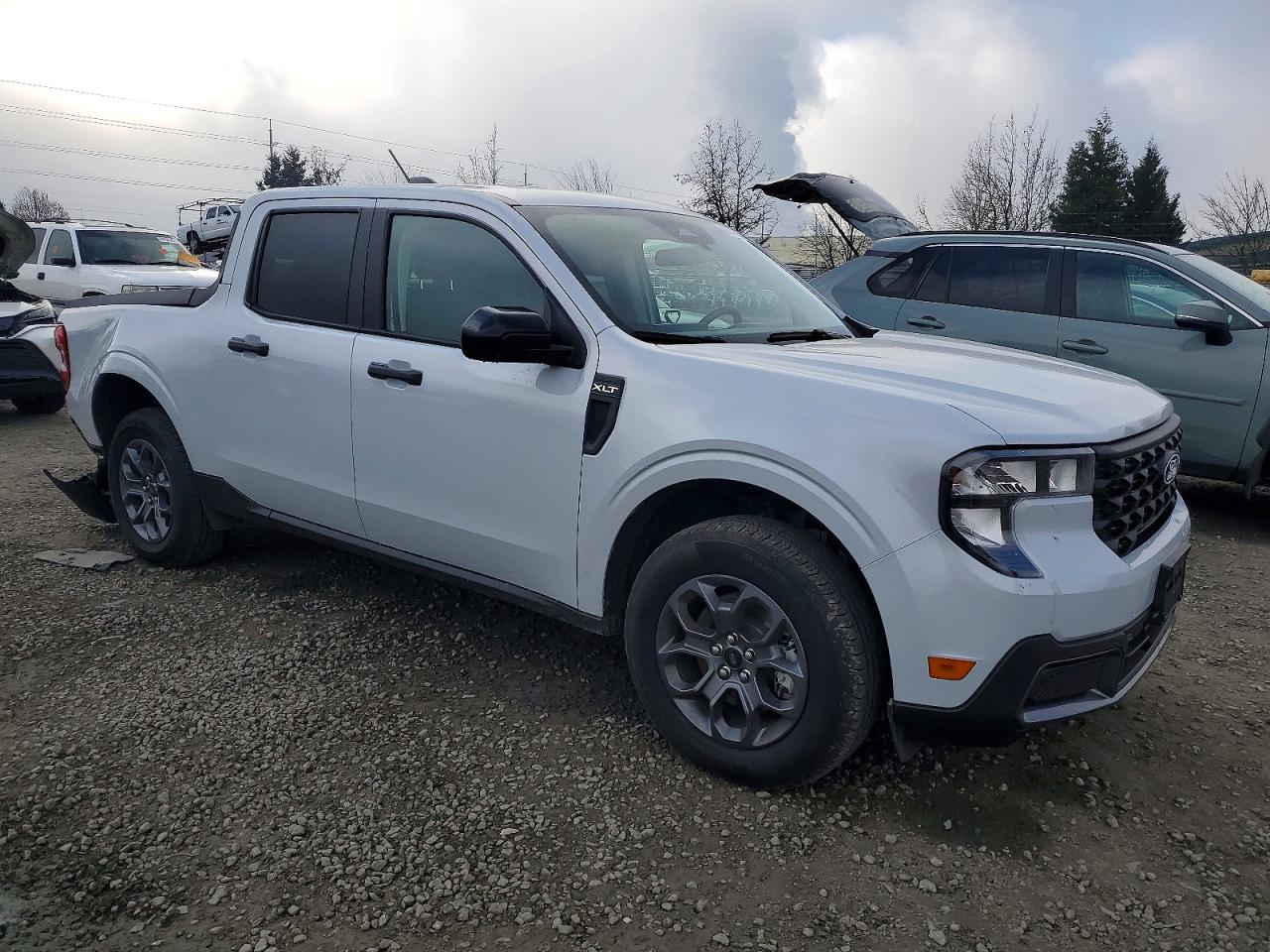 2025 FORD MAVERICK XLT photo 4