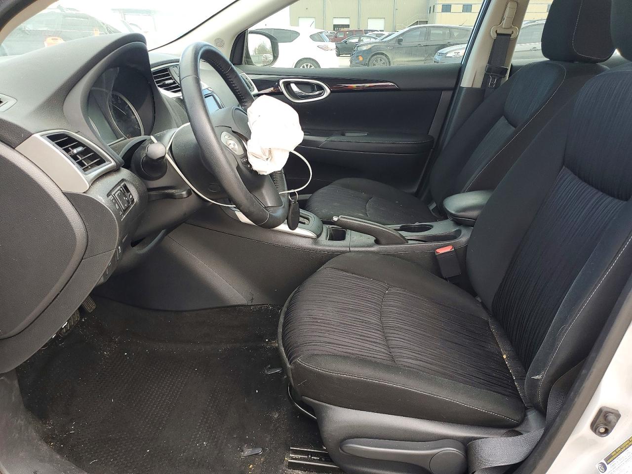 2019 NISSAN SENTRA S photo 19