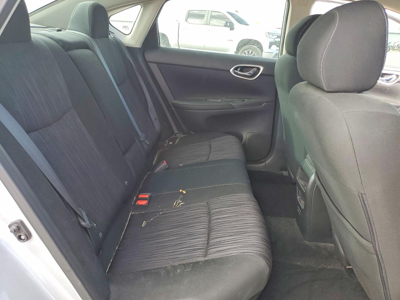 2019 NISSAN SENTRA S photo 28