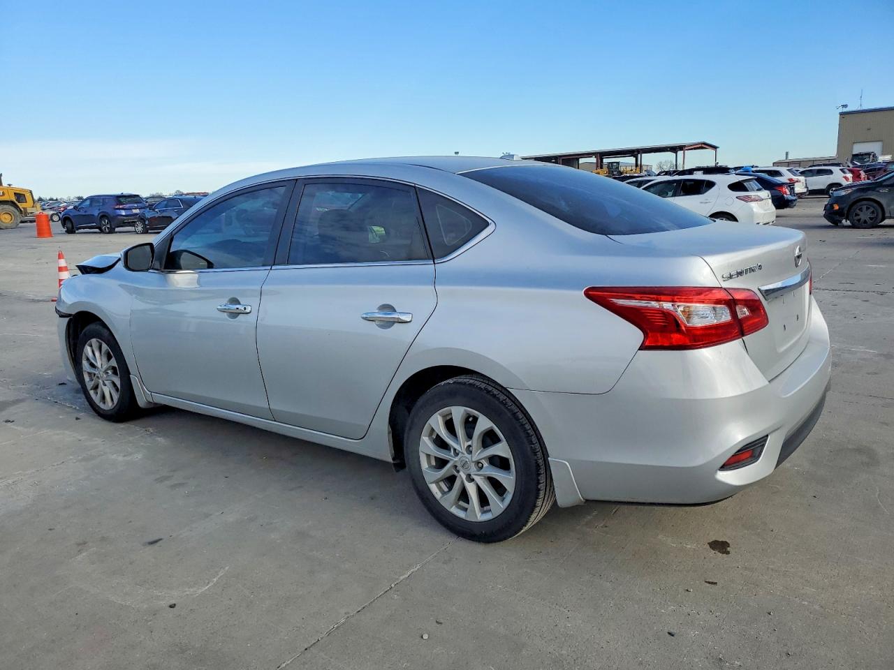 2019 NISSAN SENTRA S photo 4