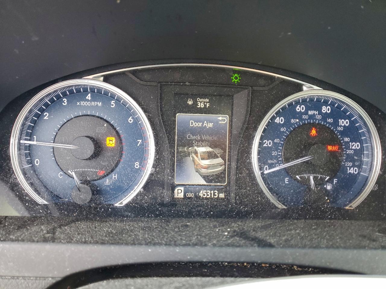 2015 TOYOTA CAMRY LE photo 17