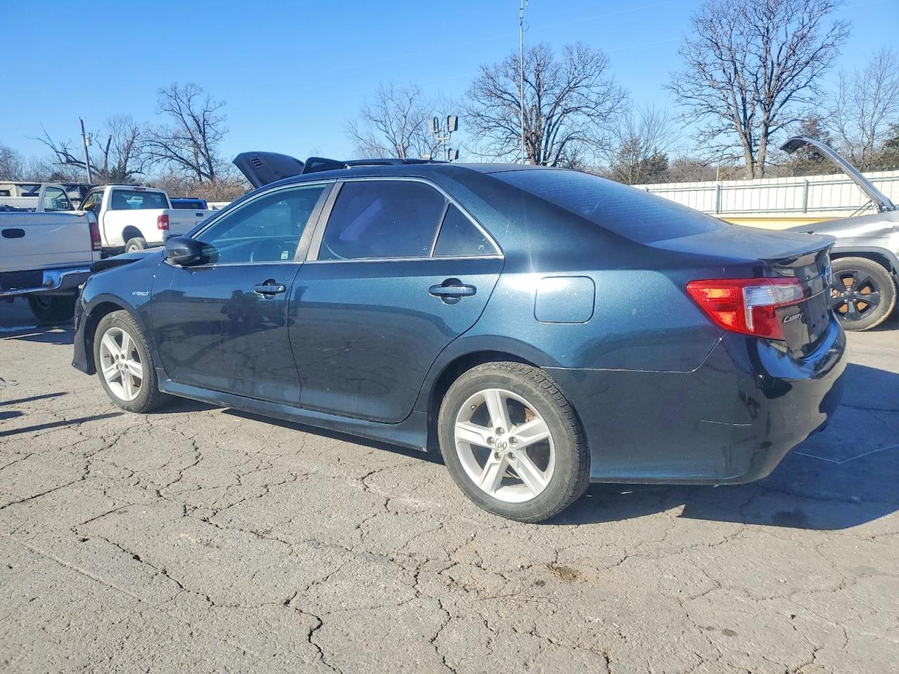 2014 TOYOTA CAMRY HYBRID photo 2