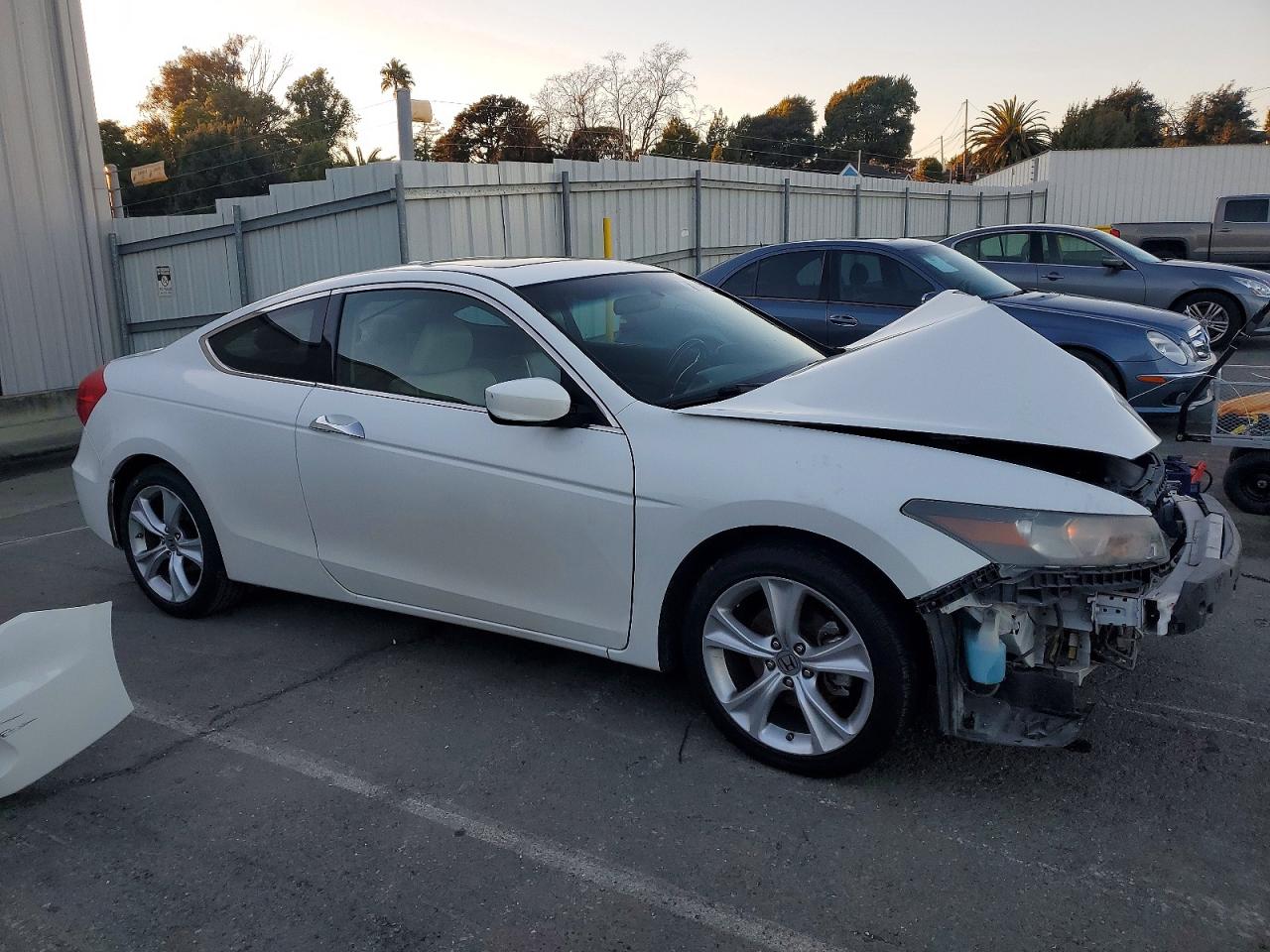 2012 HONDA ACCORD EXL photo 4