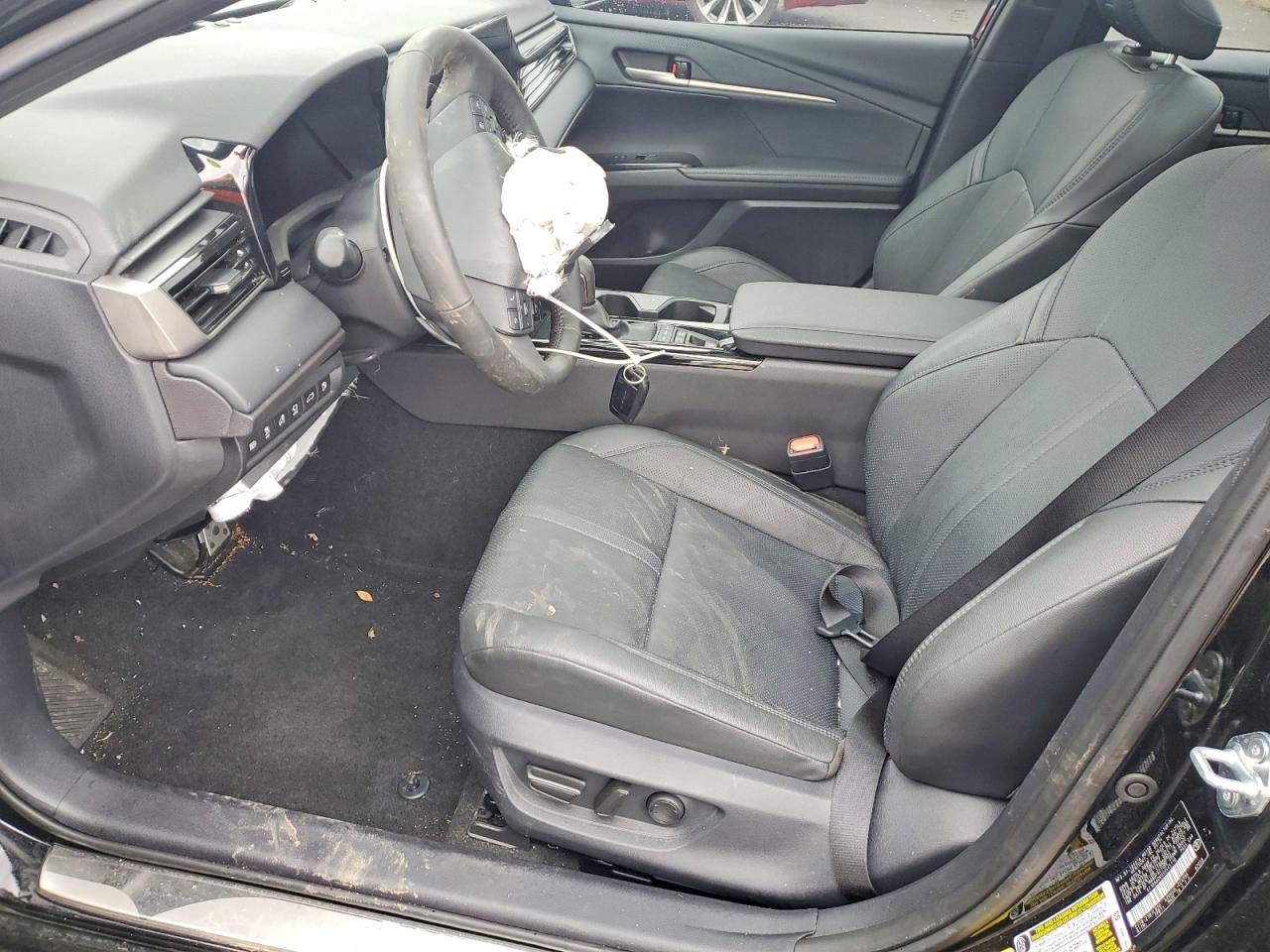 2025 TOYOTA CAMRY XSE photo 7