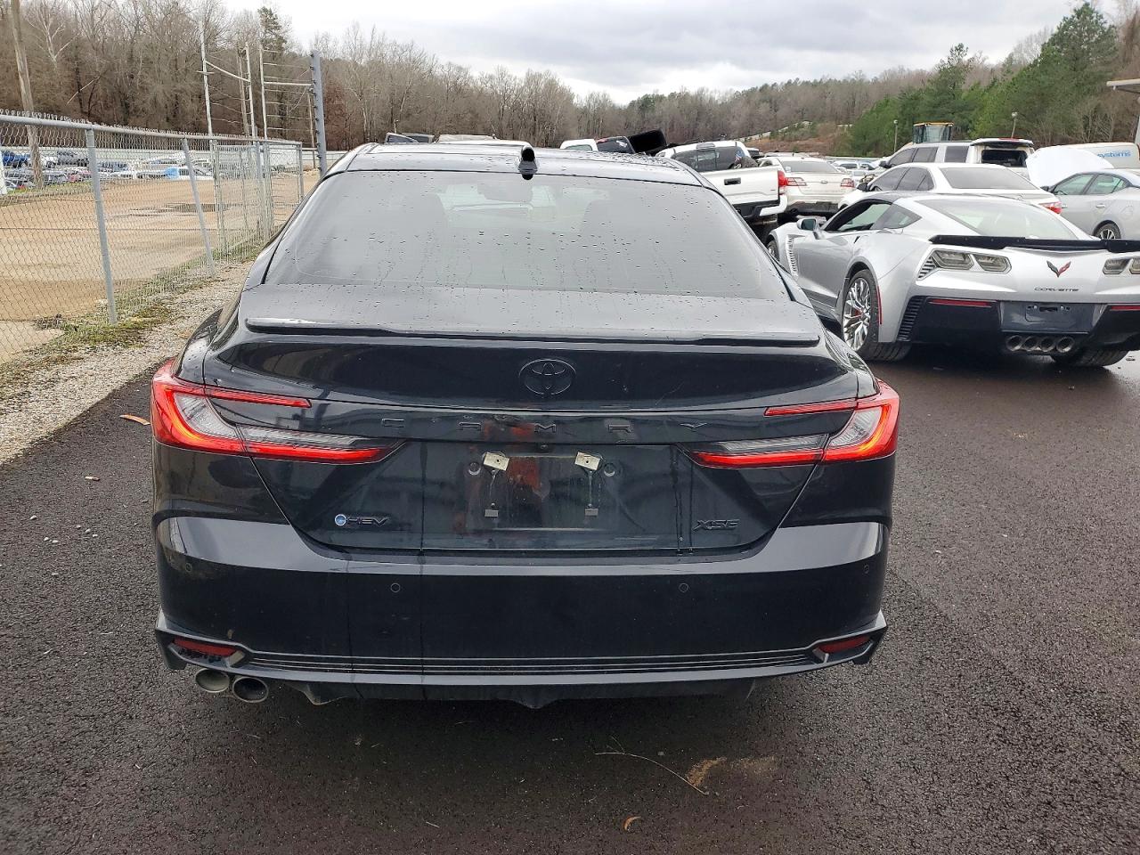 2025 TOYOTA CAMRY XSE photo 6