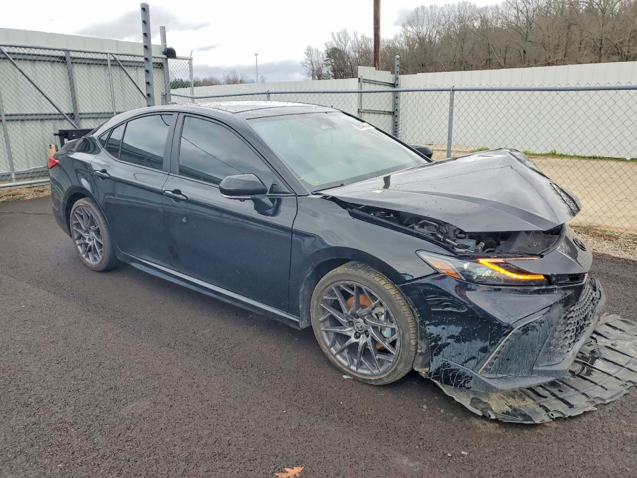 2025 TOYOTA CAMRY XSE photo 4