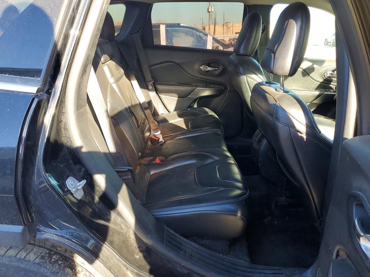 2019 JEEP CHEROKEE LATITUDE PLUS photo 19