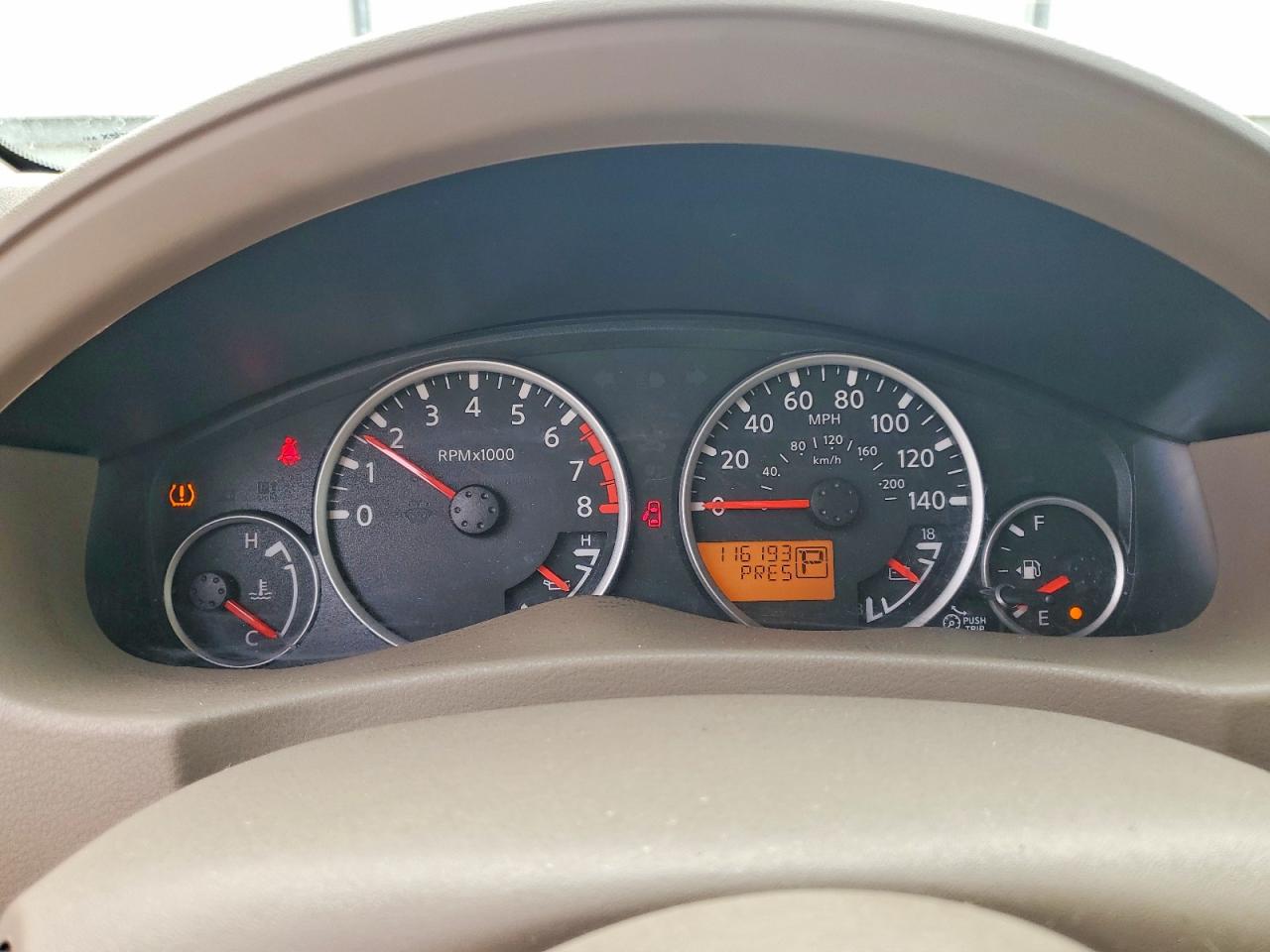 2011 NISSAN PATHFINDER S photo 9