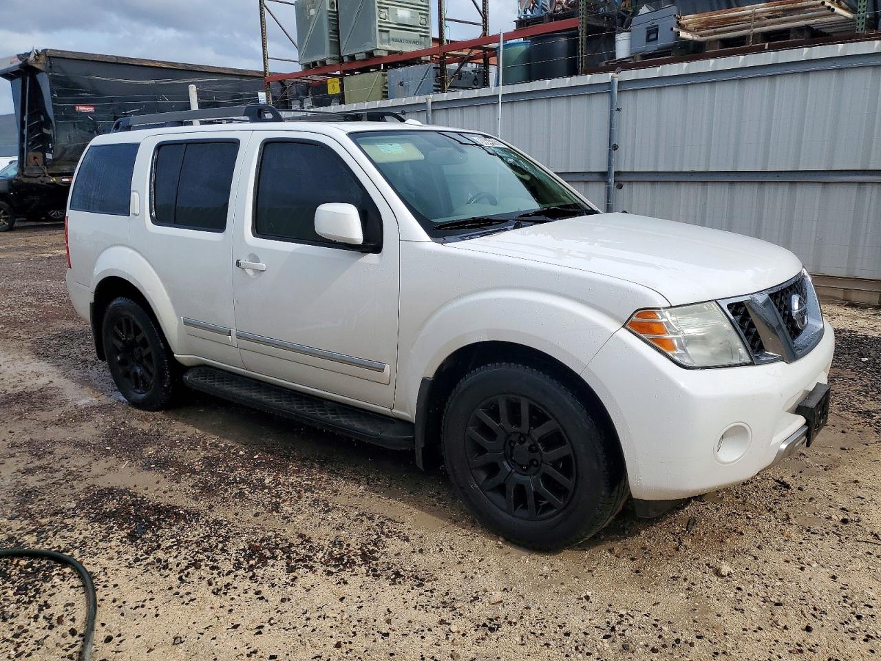 2011 NISSAN PATHFINDER S photo 4