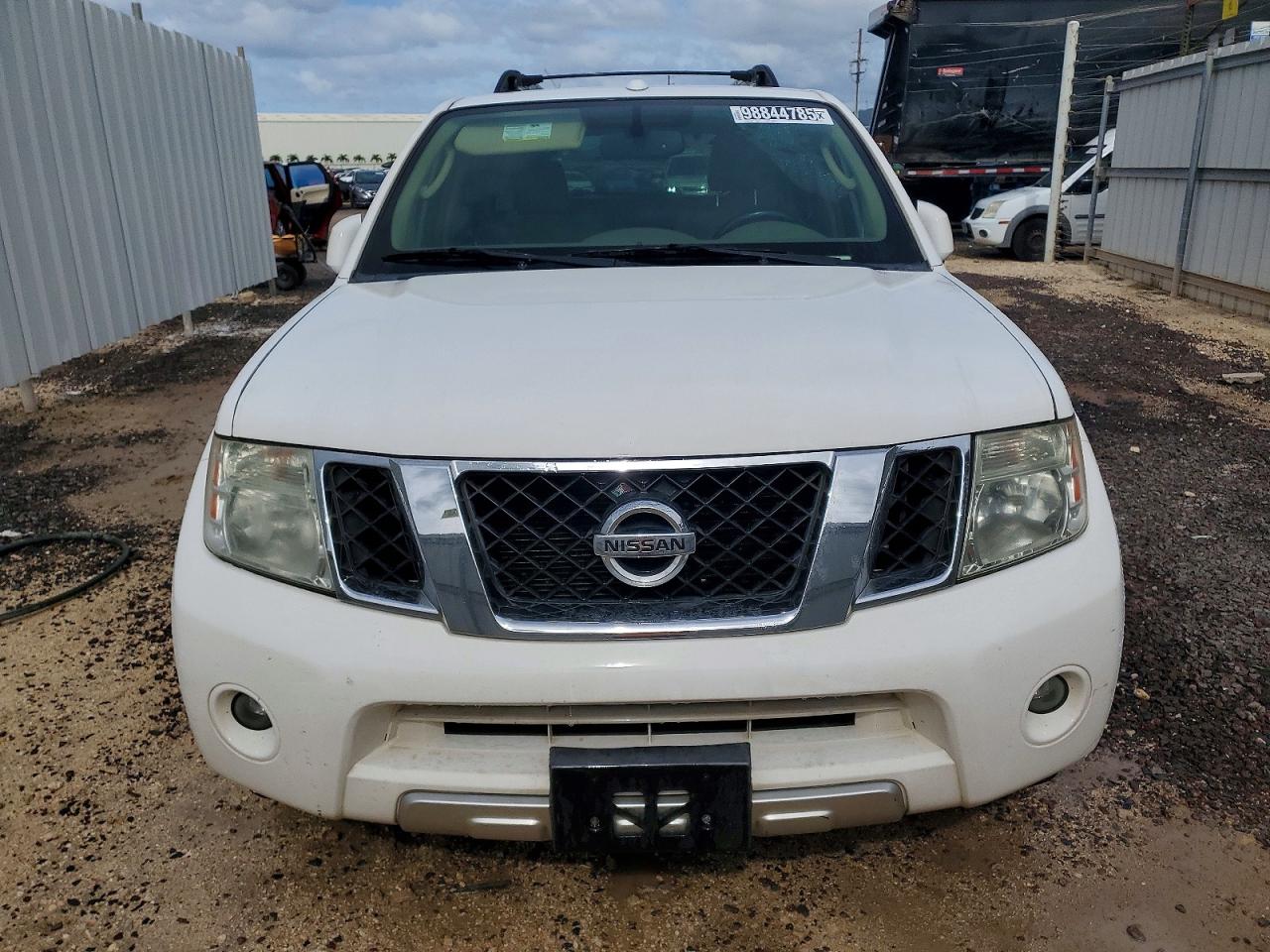 2011 NISSAN PATHFINDER S photo 5