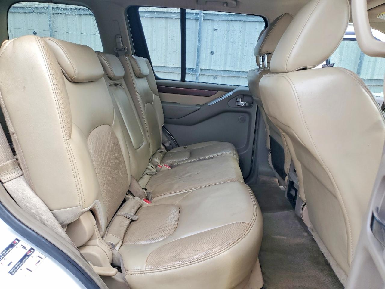 2011 NISSAN PATHFINDER S photo 11