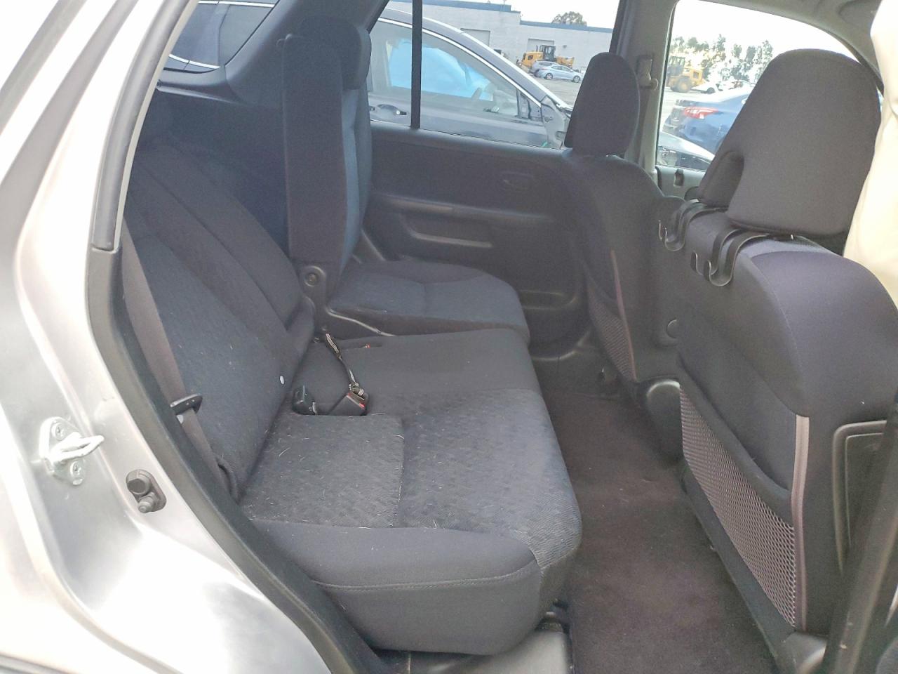2005 HONDA CR-V LX photo 11