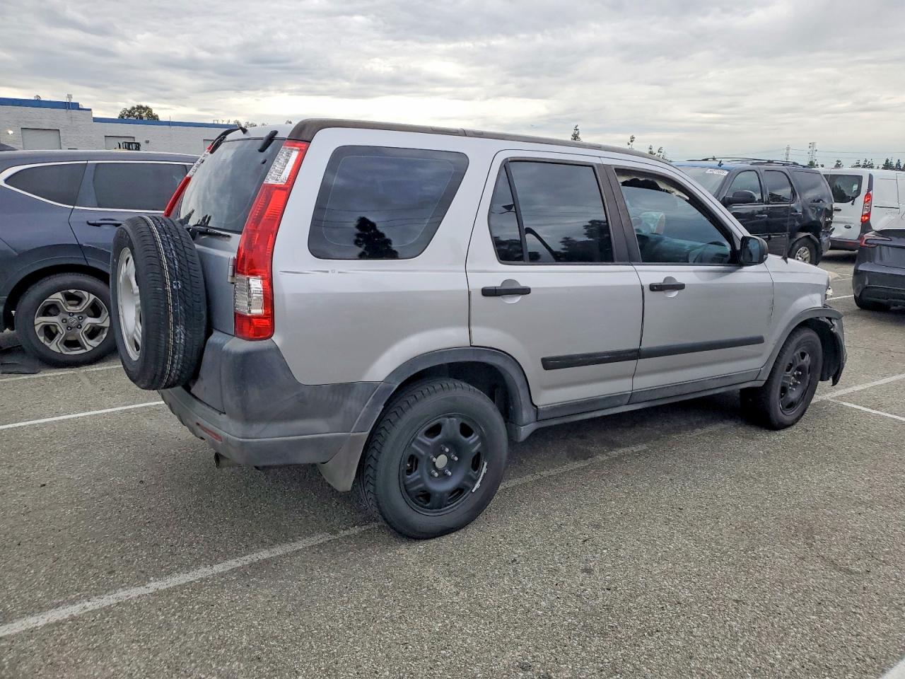 2005 HONDA CR-V LX photo 3