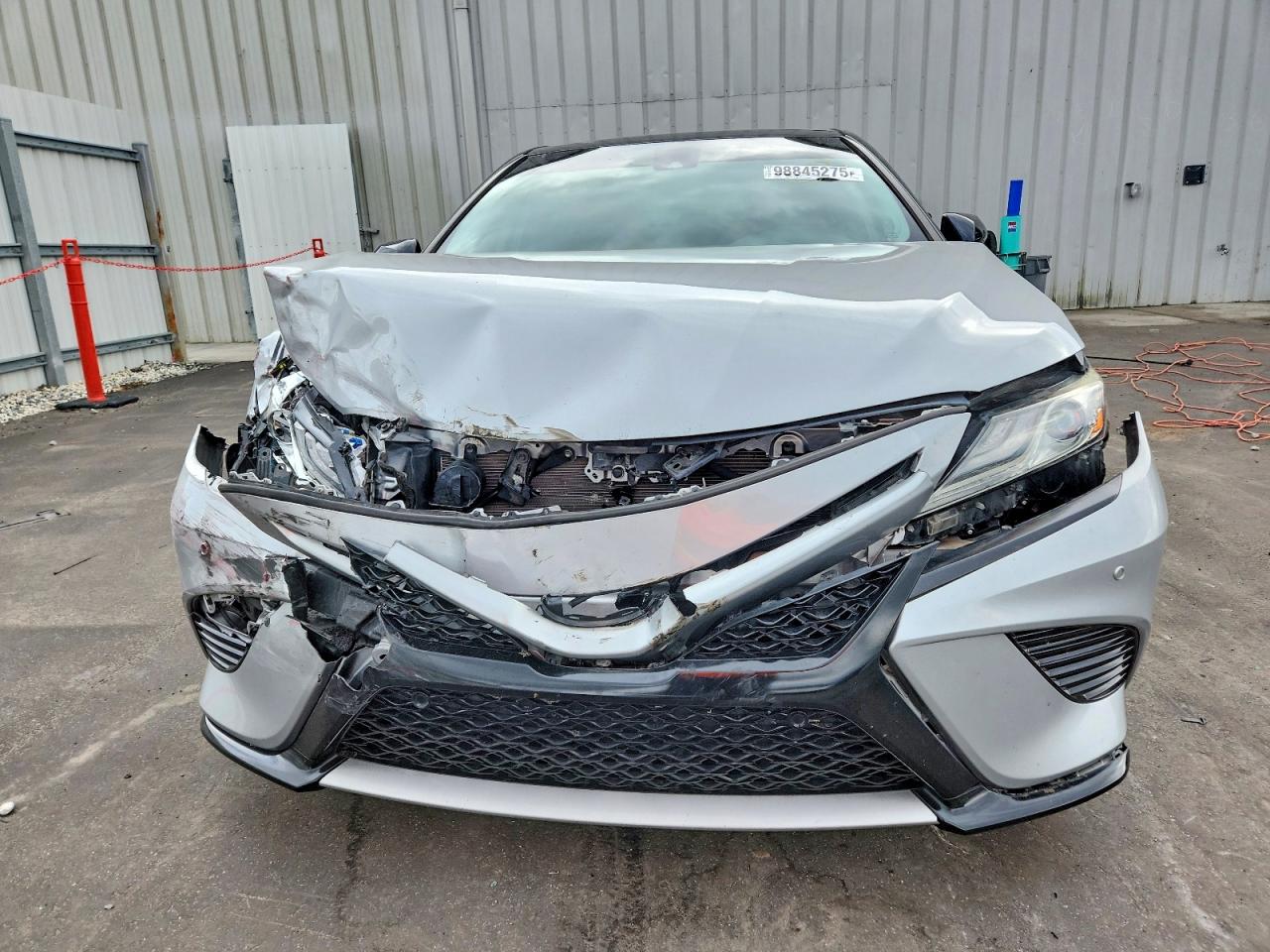 2019 TOYOTA CAMRY XSE photo 5
