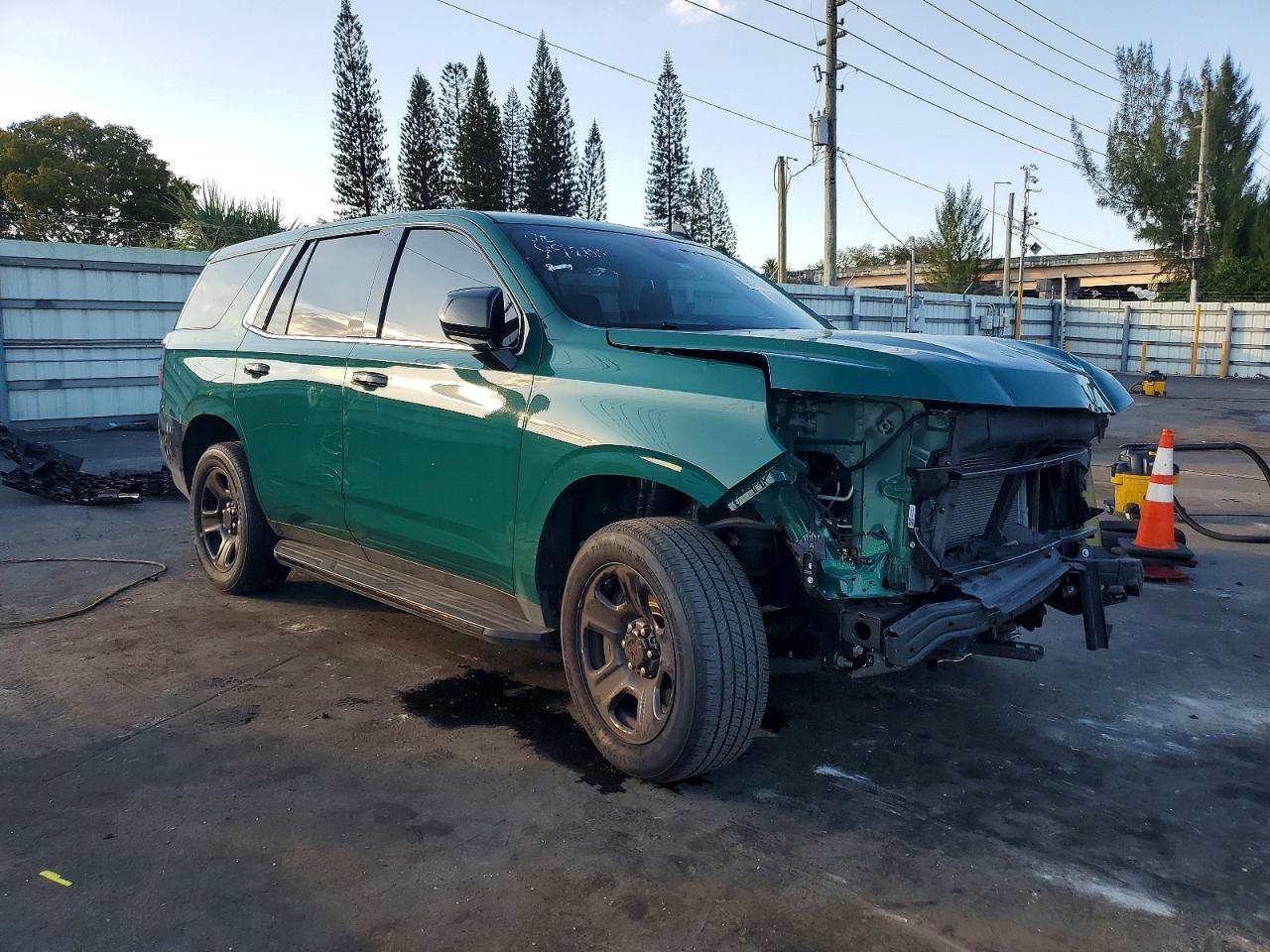 2023 CHEVROLET TAHOE C1500 photo 4