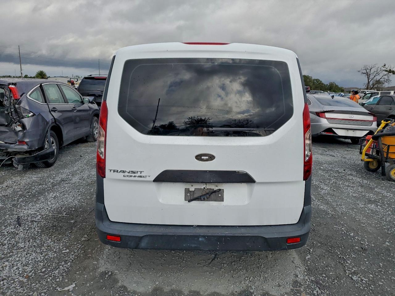 2015 FORD TRANSIT CONNECT XL photo 6