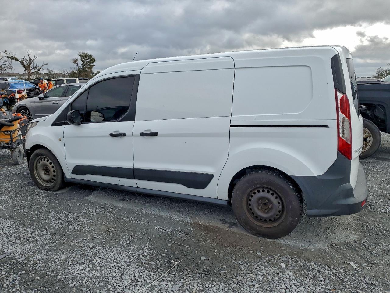 2015 FORD TRANSIT CONNECT XL photo 2