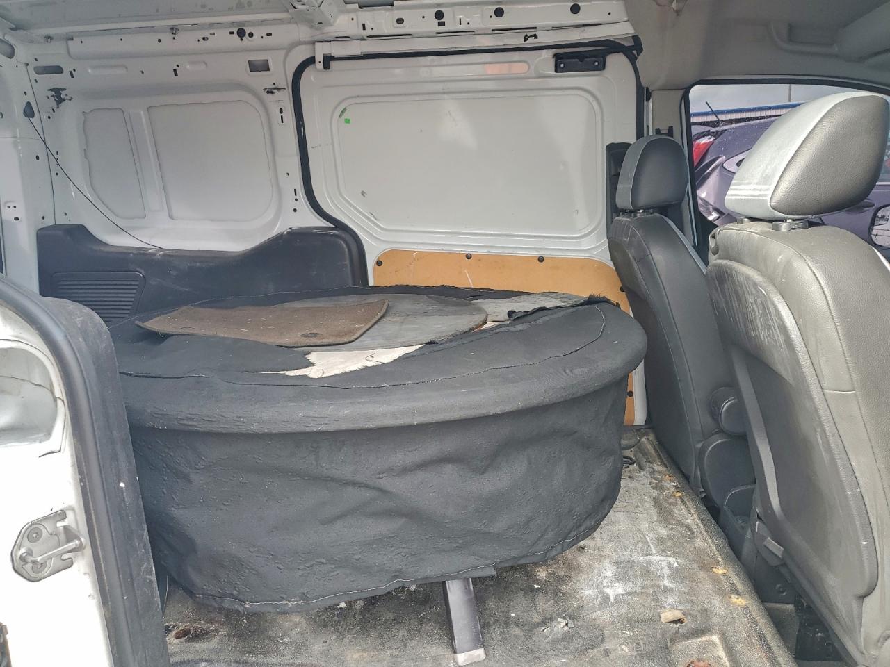 2015 FORD TRANSIT CONNECT XL photo 10