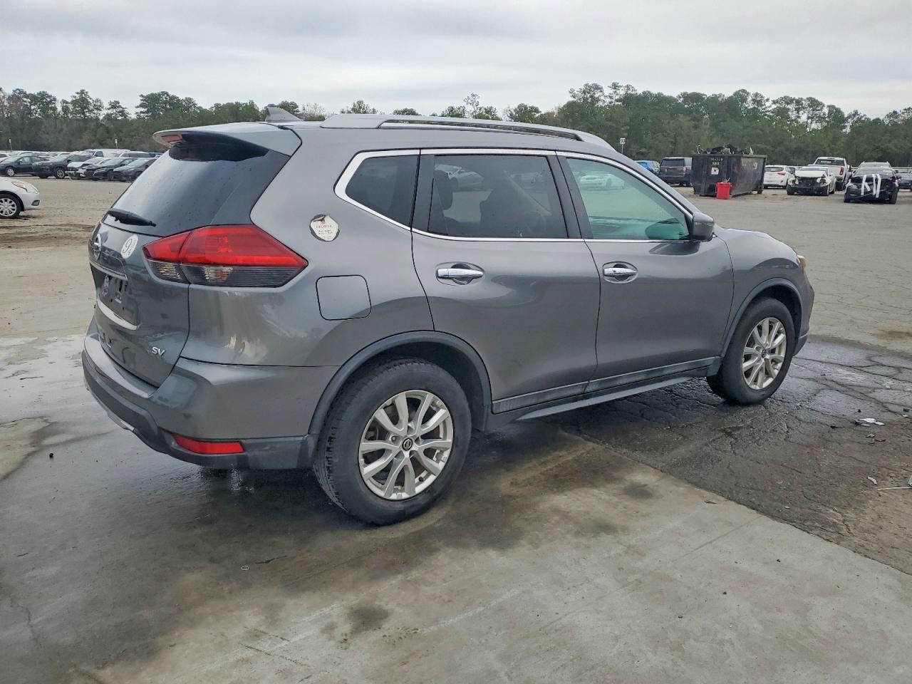 2018 NISSAN ROGUE S photo 3