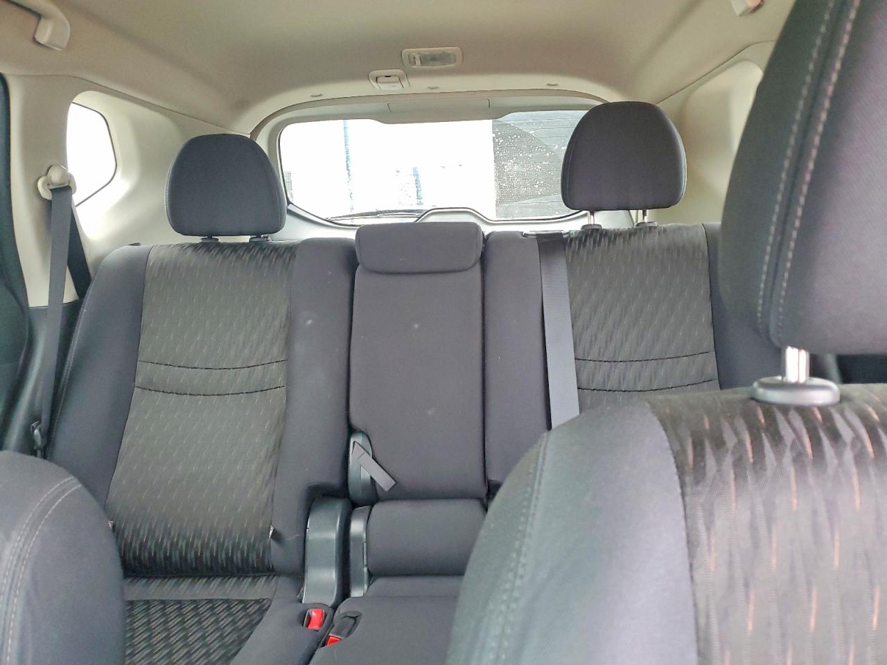 2018 NISSAN ROGUE S photo 10