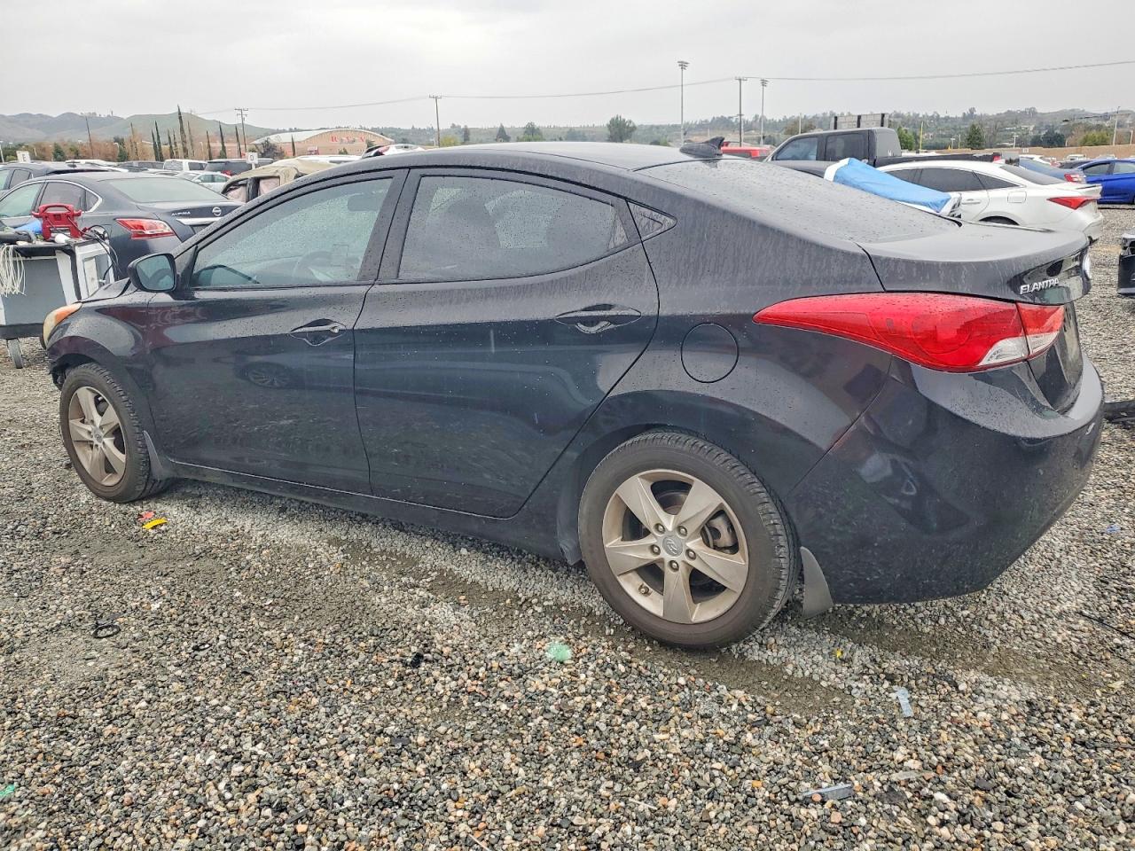 2013 HYUNDAI ELANTRA GLS photo 2
