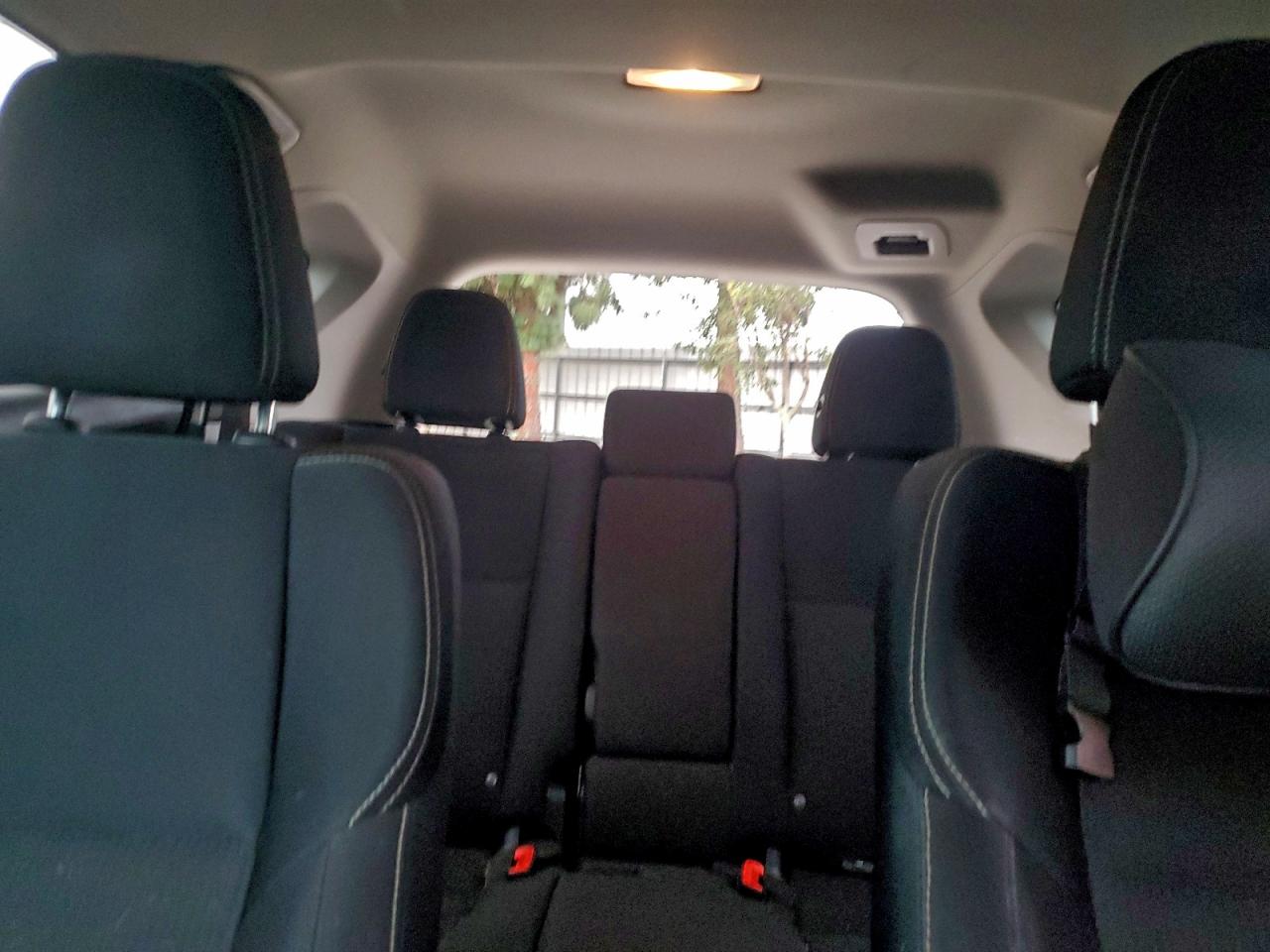 2015 TOYOTA RAV4 XLE photo 10
