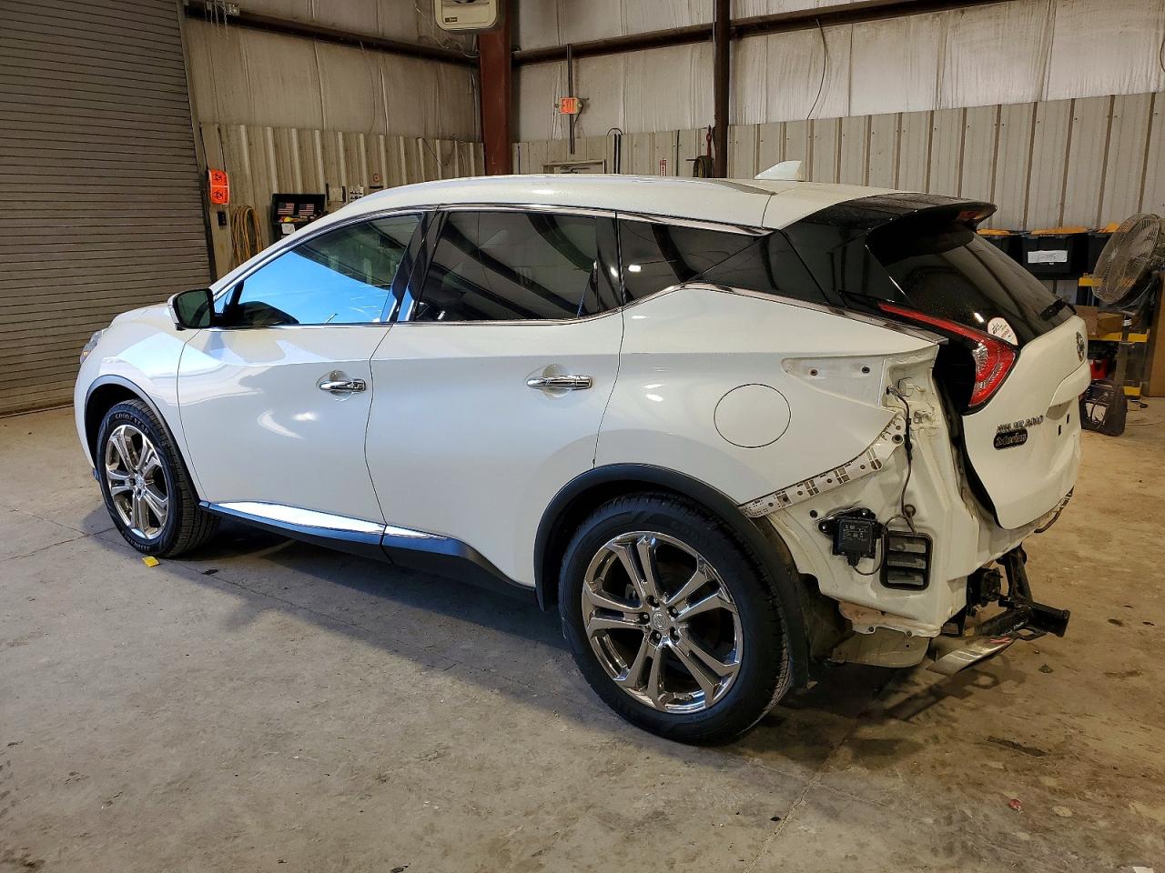2017 NISSAN MURANO S photo 2
