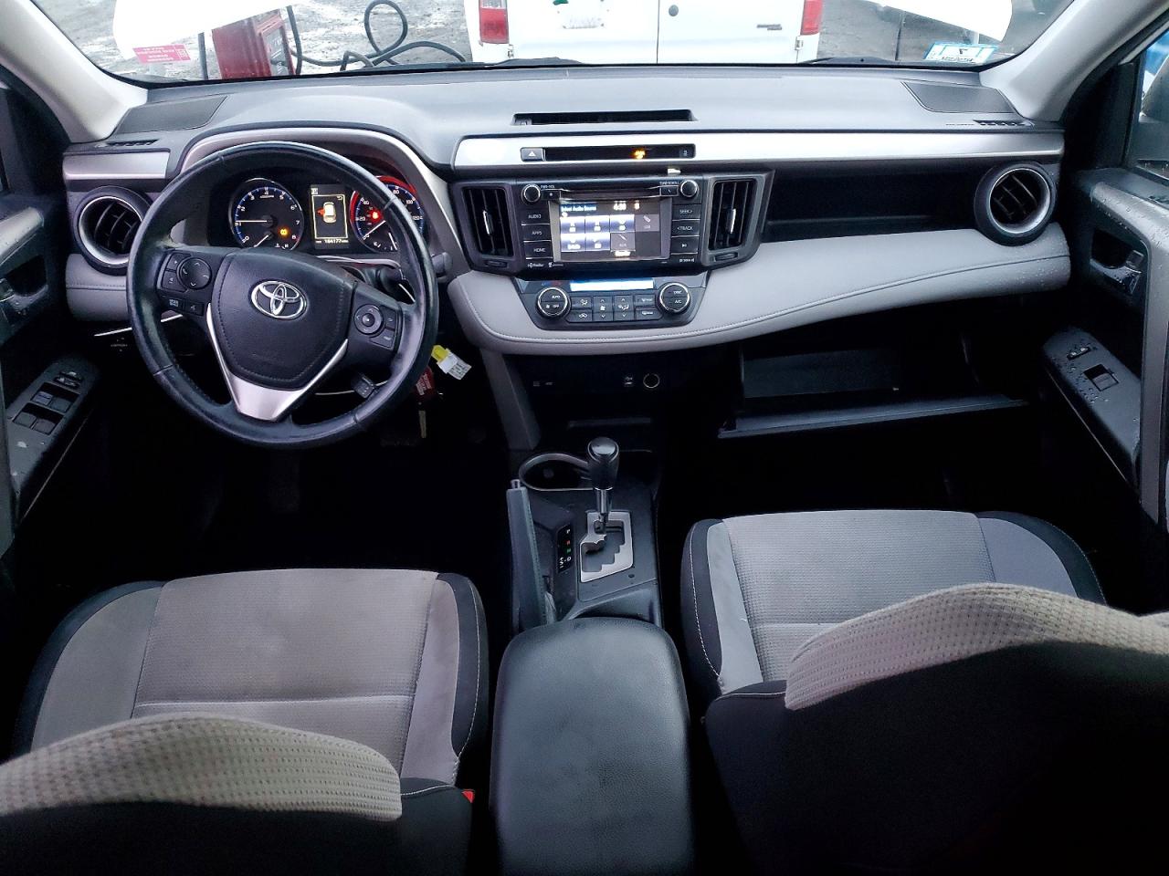 2016 TOYOTA RAV4 XLE photo 8