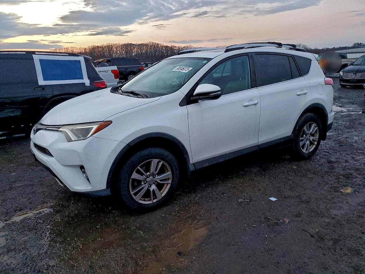 2016 TOYOTA RAV4