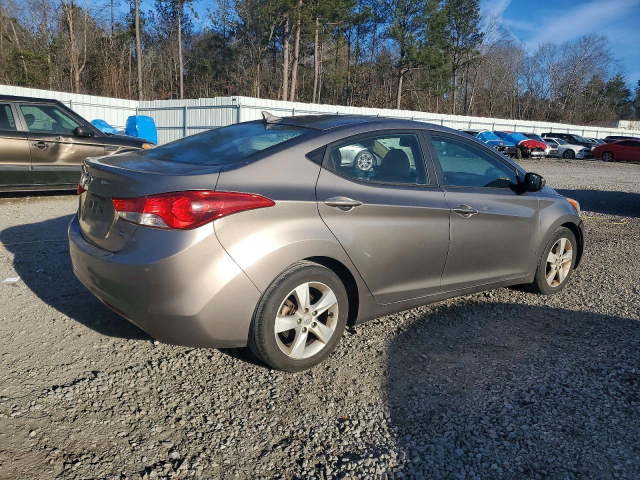 2013 HYUNDAI ELANTRA GLS photo 7