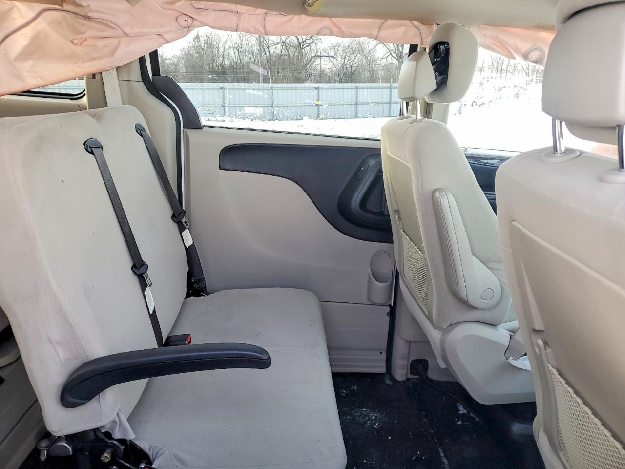 2015 DODGE GRAND CARAVAN SE photo 11