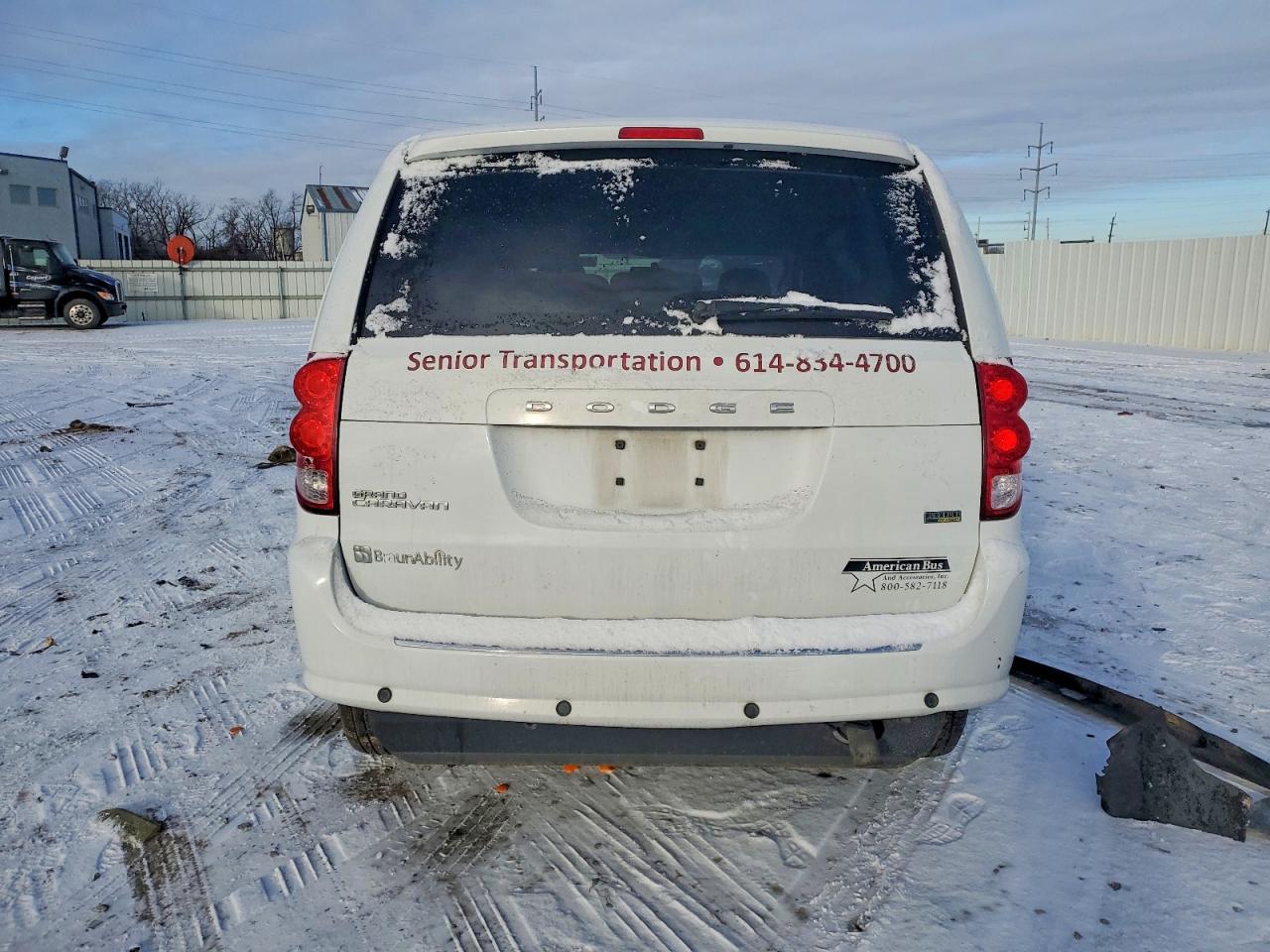 2015 DODGE GRAND CARAVAN SE photo 6
