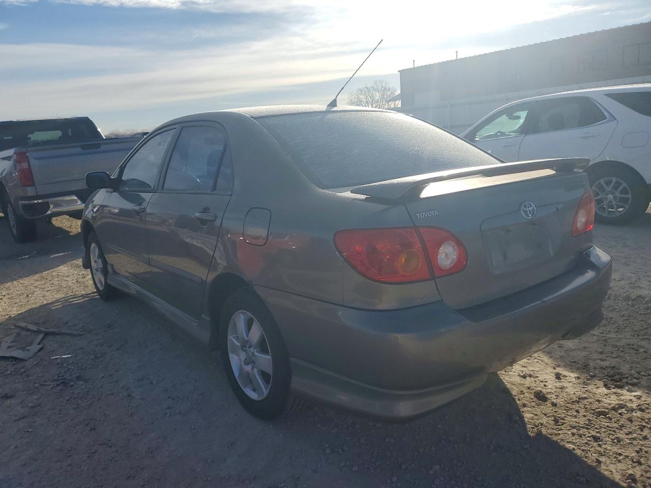 2004 TOYOTA COROLLA S photo 3