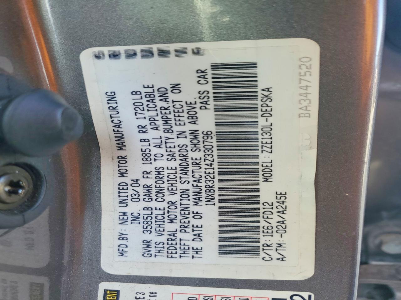 2004 TOYOTA COROLLA S photo 23