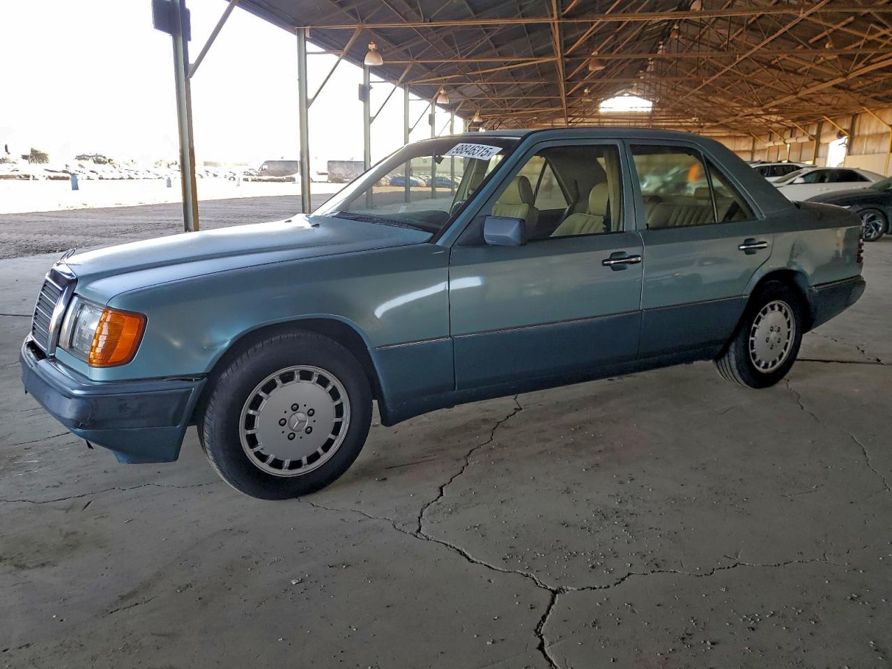 1992 MERCEDES-BENZ 300