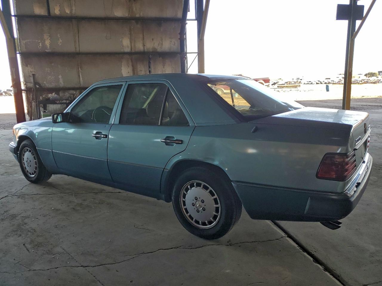 1992 MERCEDES-BENZ 300 D photo 2