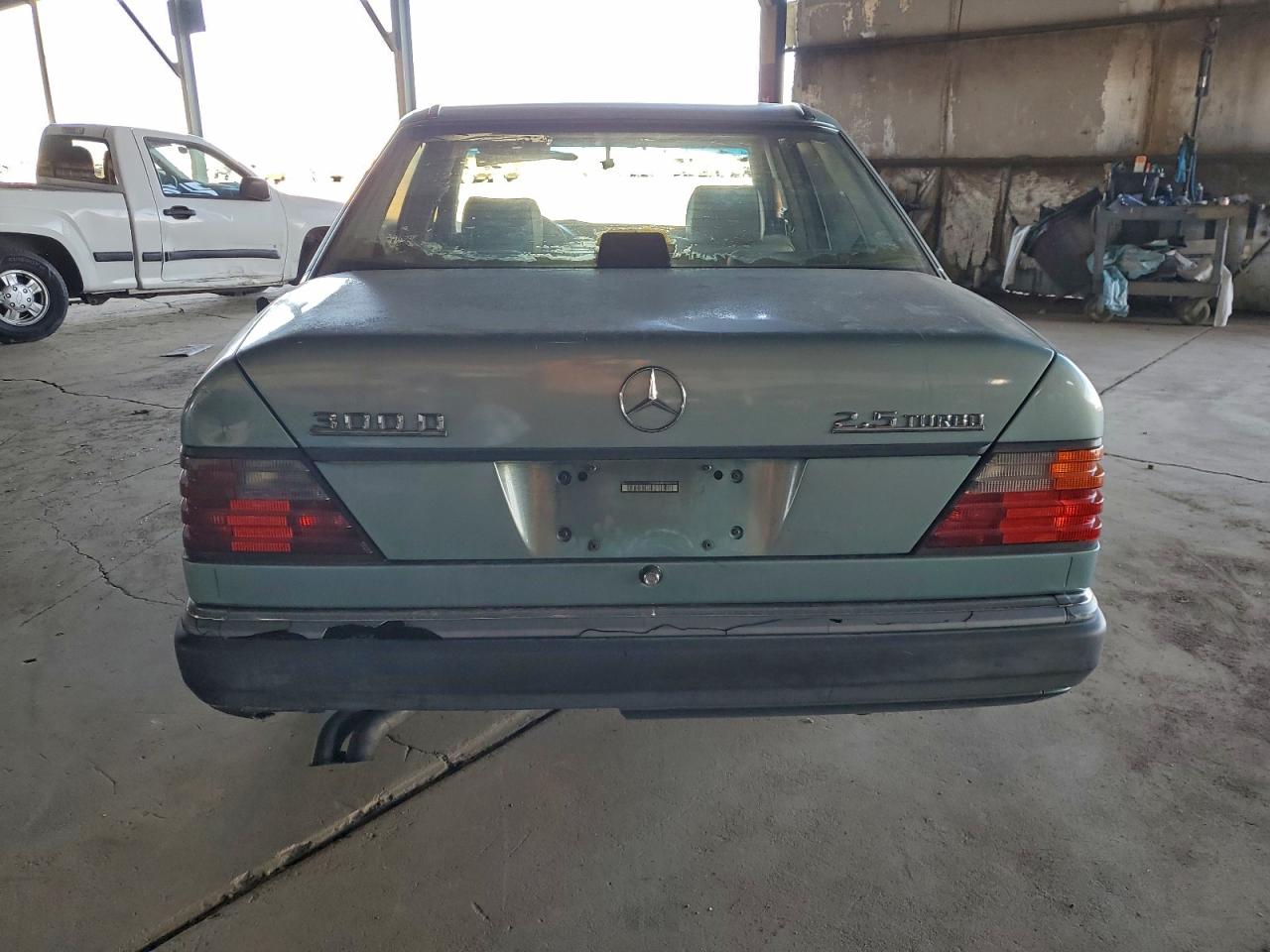 1992 MERCEDES-BENZ 300 D photo 6