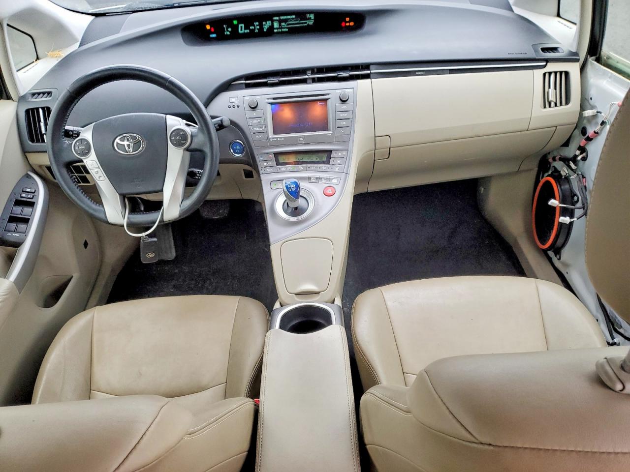 2012 TOYOTA PRIUS photo 8