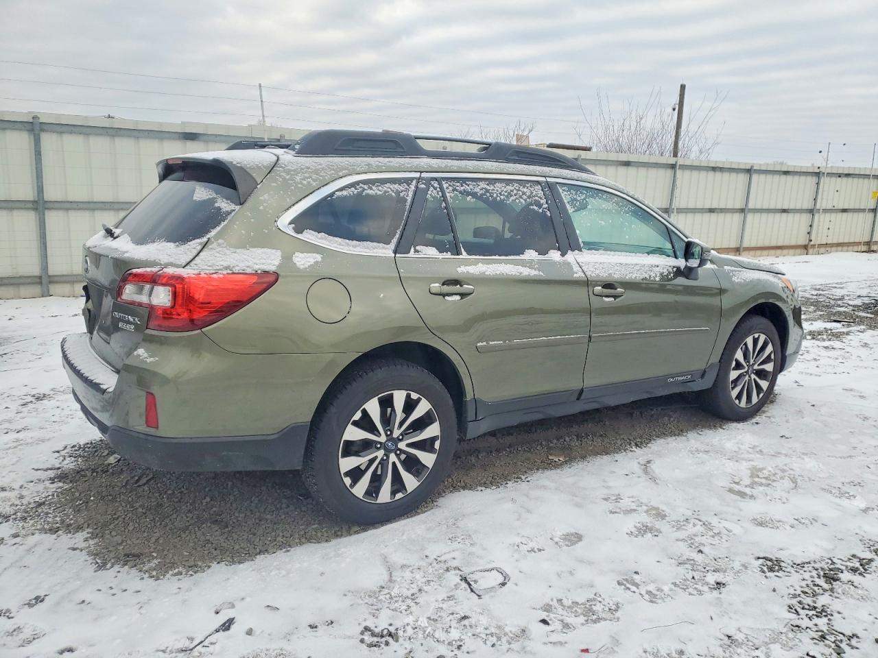 2015 SUBARU OUTBACK 2.5I LIMITED photo 3
